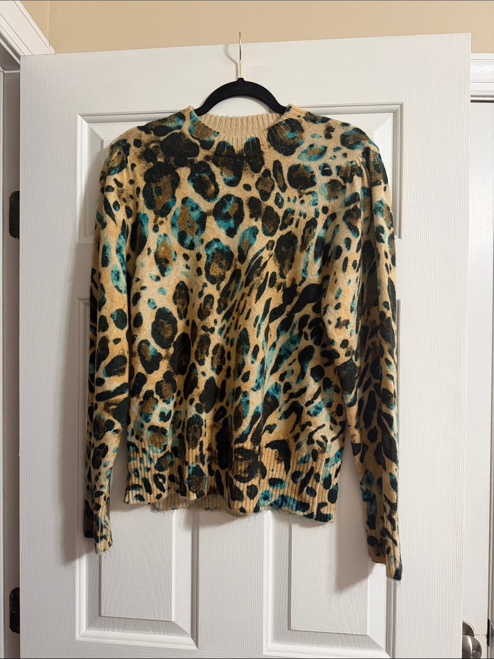 Esqualo Brown and Blue Leopard Print Long Sleeve Pullover Sweater Size Large